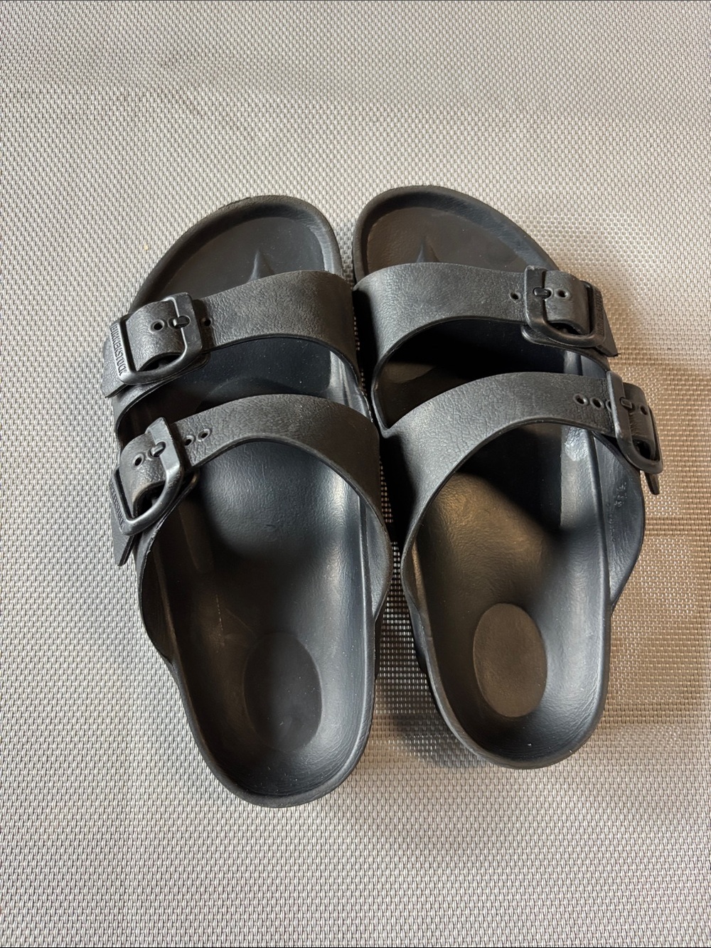 Birkenstock Black Two-Strap Adjustable Slide Sandals kids sz 1